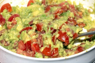 Taze ev yapımı avokado soslu avokado sosu.