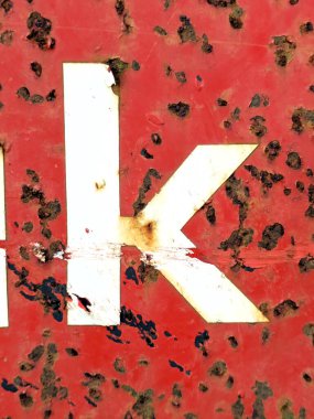 Sıkıntılı Durum Tipografisi ile Yazılan Sözcükler K Harfi Bulundu