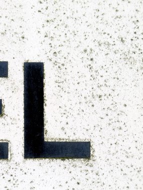 Sıkıntılı Durum Tipografisi ile Yazılan Sözcükler Bulundu L Harfi