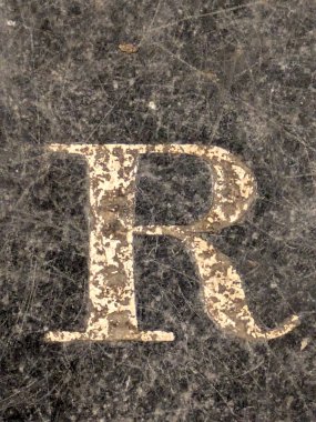 Sıkıntılı Durum Tipografisi ile Yazılan Kelimeler Fidye Mektubu R 'yi Buldu