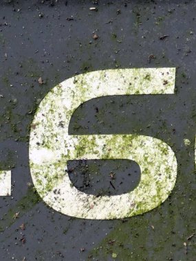 Sıkıntılı Durum Tipografisinde Yazılan Sözler Fidye Numarası 6 'yı Buldu