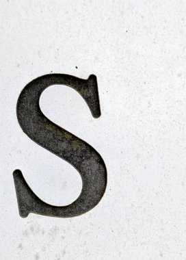 Sıkıntılı Durum Tipografisi ile Yazılan Sözcükler Fidye Harfi S Bulundu