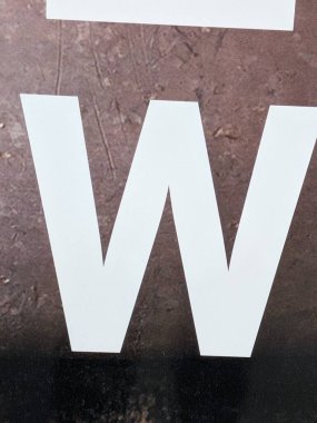 Sıkıntılı Durum Tipografisi ile Yazılan Sözcükler Fidye Mektubu W 'yu Buldu