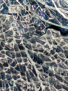 Kırık cam parçalarını kapat. Parçalanmış arkaplan parçaları.