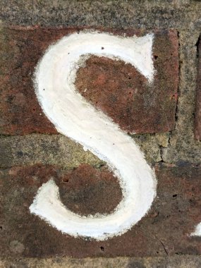 Sıkıntılı Durum Tipografisi ile Yazılan Sözcükler Fidye Harfi S Bulundu