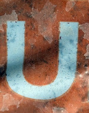 Sıkıntılı Durum Tipografisi ile Yazılan Sözcükler Fidye Mektubunu Bulundu