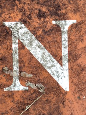 Sıkıntılı Durum Tipografisi ile Yazılan Kelimeler Fidye Mektubu N 'yi Buldu