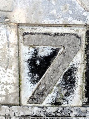 Sıkıntılı Durum Tipografisinde Yazılan Sözler Fidye Numarası 7 'yi Buldu