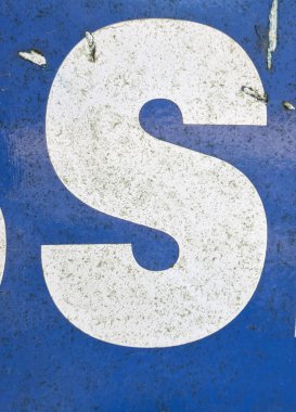 Sıkıntılı Durum Tipografisi ile Yazılan Sözcükler Fidye Harfi S Bulundu