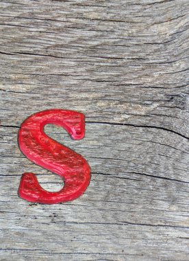 Sıkıntılı Durum Tipografisi ile Yazılan Sözcükler Fidye Harfi S Bulundu