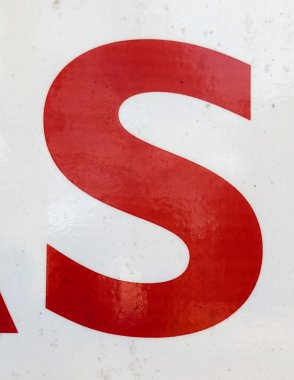 Sıkıntılı Durum Tipografisi ile Yazılan Sözcükler Fidye Harfi S Bulundu