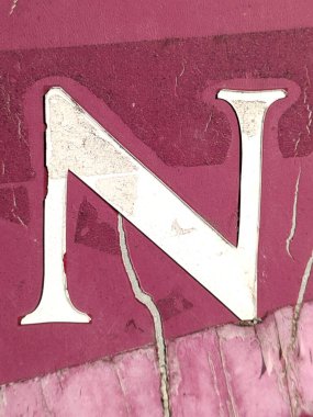 Sıkıntılı Durum Tipografisi ile Yazılan Kelimeler Fidye Mektubu N 'yi Buldu