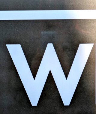 Sıkıntılı Durum Tipografisi ile Yazılan Sözcükler Fidye Mektubu W 'yu Buldu