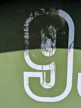 Sıkıntılı Durum Tipografisinde Yazılan Sözler 9 Numaralı Fidyeyi Buldu