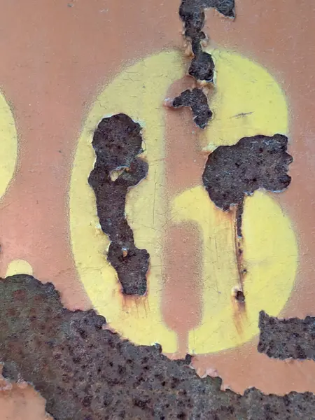 Sıkıntılı Durum Tipografisinde Yazılan Sözler 6 Numaralı Fidyeyi Buldu