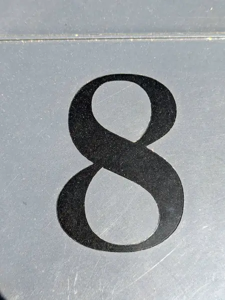 Sıkıntılı Durum Tipografisinde Yazılan Sözler Fidye Numarası 8 'i Buldu