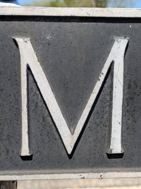 Sıkıntılı Durum Tipografisi ile Yazılan Kelimeler Fidye Mektubu M 'yi Buldu