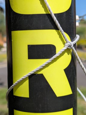 Sıkıntılı Durum Tipografisi ile Yazılan Kelimeler Fidye Mektubu R 'yi Buldu