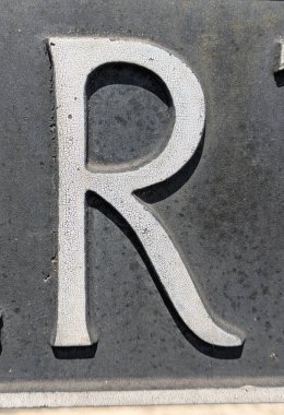 Sıkıntılı Durum Tipografisi ile Yazılan Kelimeler Fidye Mektubu R 'yi Buldu