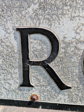 Sıkıntılı Durum Tipografisi ile Yazılan Kelimeler Fidye Mektubu R 'yi Buldu