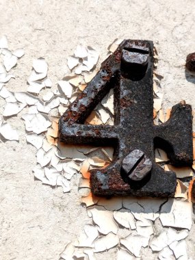 Sıkıntılı Durum Tipografisi ile Yazılan Sözcükler Ransom Yazı Tipi Numara 4 'ü Buldu