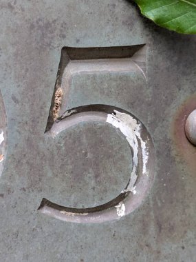 Sıkıntılı Durum Tipografisi ile Yazılan Sözler Fidye Numarası 5. Yazı Tipi Bulundu