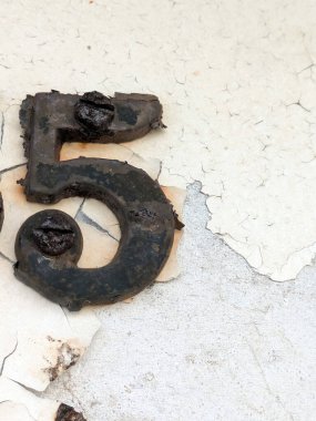 Sıkıntılı Durum Tipografisi ile Yazılan Sözler Fidye Numarası 5. Yazı Tipi Bulundu