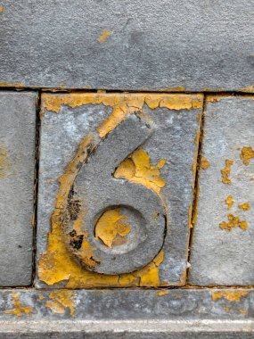 Sıkıntılı Durum Tipografisi Altmış Numaralı Ransom Yazı Tipi Bulundu