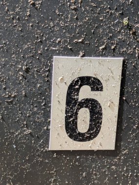 Sıkıntılı Durum Tipografisi Altmış Numaralı Ransom Yazı Tipi Bulundu