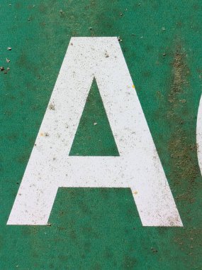 Sıkıntılı Durum Tipografisi ile Yazılan Kelimeler Ransom Yazı Tipi Harfi A