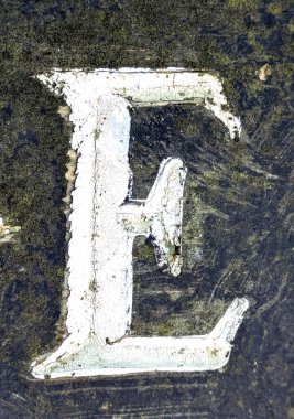 Sıkıntılı Durum Tipografisi ile Yazılan Kelimeler Ransom Yazı Tipi E Harfi Bulundu