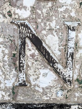 Sıkıntılı Durum Tipografisi ile Yazılan Kelimeler Ransom Yazı Tipi N Harfi Bulundu