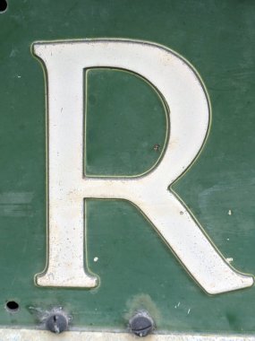 Sıkıntılı Durum Tipografisi ile Yazılan Sözcükler Ransom Yazı Tipi Harfi R