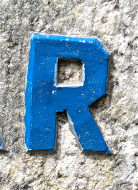 Sıkıntılı Durum Tipografisi ile Yazılan Sözcükler Ransom Yazı Tipi Harfi R