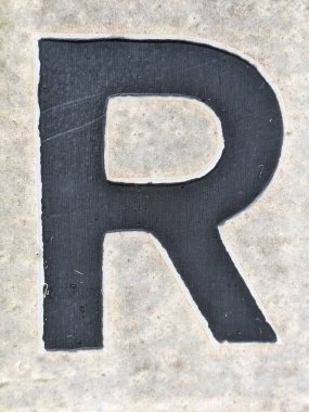 Sıkıntılı Durum Tipografisi ile Yazılan Sözcükler Ransom Yazı Tipi Harfi R