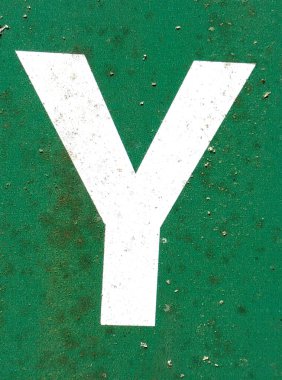 Sıkıntılı Durum Tipografisi ile Yazılan Kelimeler Ransom Yazı Tipi Y harfini buldu