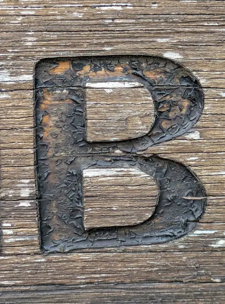 Sıkıntılı Durum Tipografisi ile Yazılan Kelimeler Ransom Yazı Tipi Harfi B 'yi Buldu