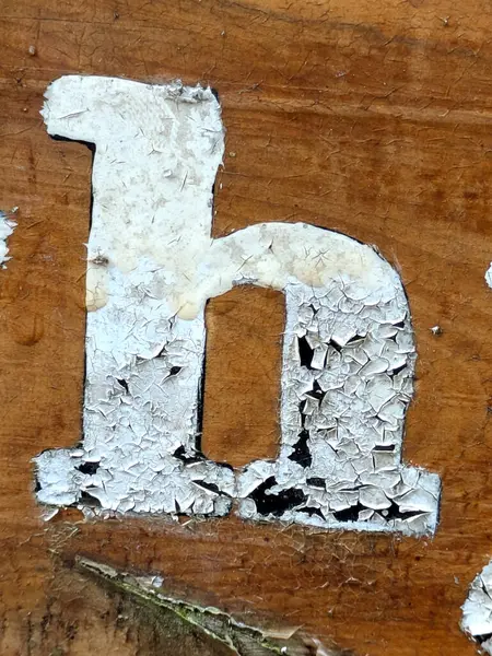 Sıkıntılı Durum Tipografisi ile Yazılan Kelimeler Ransom Yazı Tipi H Harfi Bulundu