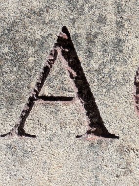 Sıkıntılı Durum Tipografisi ile Yazılan Sözcükler Fidye Mektubu A 'yı Buldu