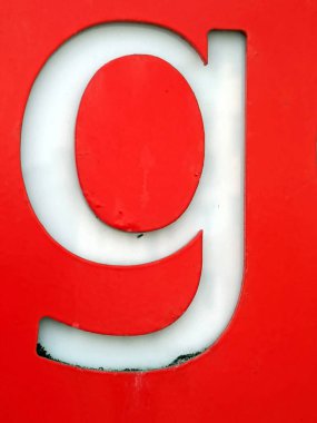 Sıkıntılı Durum Tipografisi ile Yazılan Sözcükler Ransom Yazı Tipi Harfi G