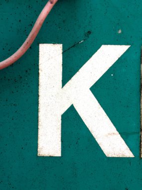 Sıkıntılı Durum Tipografisi ile Yazılan Sözcükler Ransom Yazı Tipi Harfi K