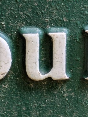 Sıkıntılı Durum Tipografisi ile Yazılan Sözcükler Fidye Mektubunu Bulundu