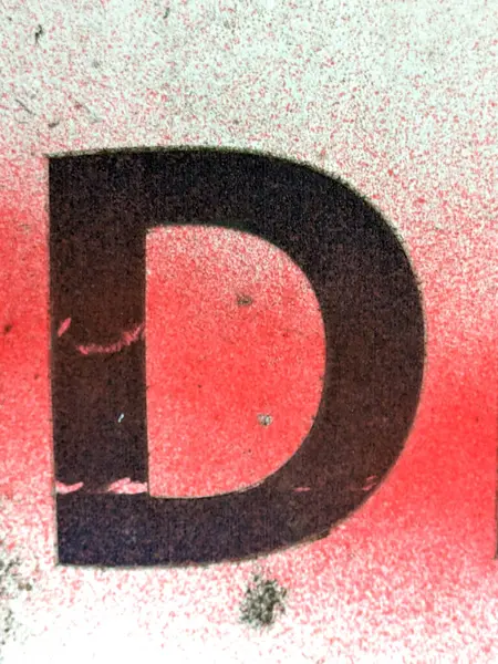 Sıkıntılı Durum Tipografisi ile Yazılan Kelimeler Fidye Mektubu D 'yi Buldu