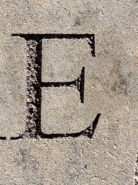 Sıkıntılı Durum Tipografisi ile Yazılan Sözcükler Fidye Mektubu E Bulundu