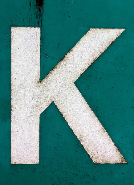 Sıkıntılı Durum Tipografisi ile Yazılan Sözcükler Ransom Yazı Tipi Harfi K