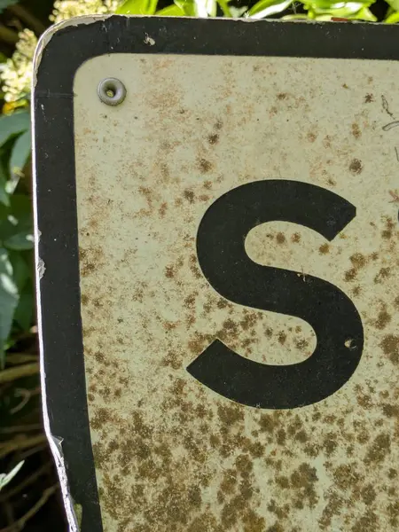 soyut, yaşlı, alfabe, arkaplan, yakın plan, kirli, sıkıntılı, yazı tipi, grafiti, grunge, grungy, image, industrial, label, letter, Letting, letters, material, number, object, old, paint, print, public, realistic, retro, rough, rustic, paslı, sign,