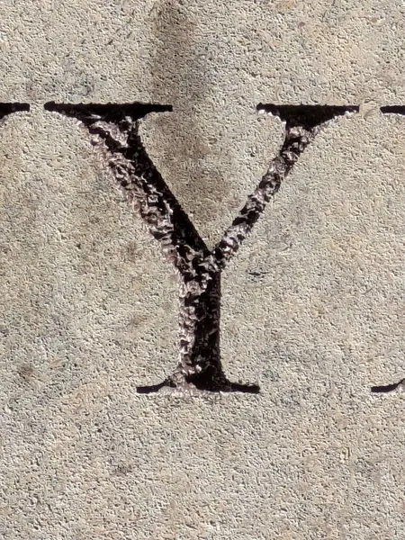 Sıkıntılı Durum Tipografisi ile Yazılan Kelimeler Fidye Mektubu Y 'yi Buldu