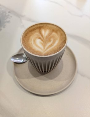 Beyaz Kupada Yulaf Sütlü Latte Kahvenin Kapanışı Aşk Kalpli