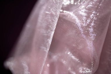 Arkaplan için hassas dalgalar halinde pembe organza ipek kumaşını kapat