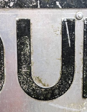 Sıkıntılı Durum Tipografisi ile Yazılan Sözcükler Fidye Mektubunu Bulundu